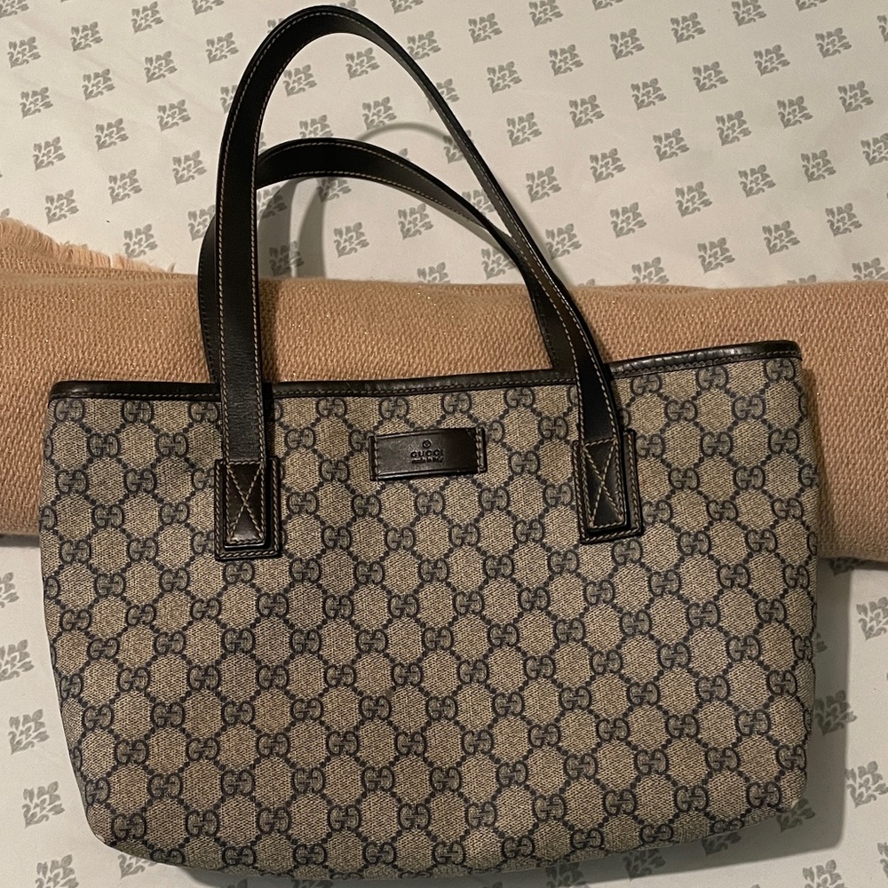 Gucci Small Black and Beige Signature Tote Bag--Authentic